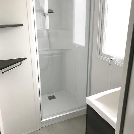 Bungalow De 3 Chambres Avec Piscine Partagee Et Jardin Clos A A 3 Km De La Plage בית נופש לס מתה